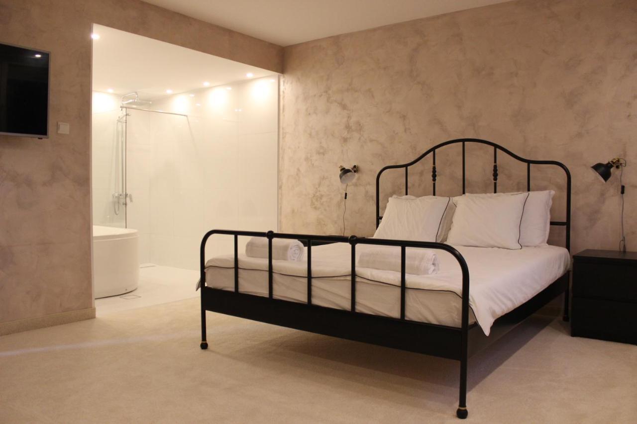 Luxury Apartments Parking In Garage Ni Εξωτερικό φωτογραφία